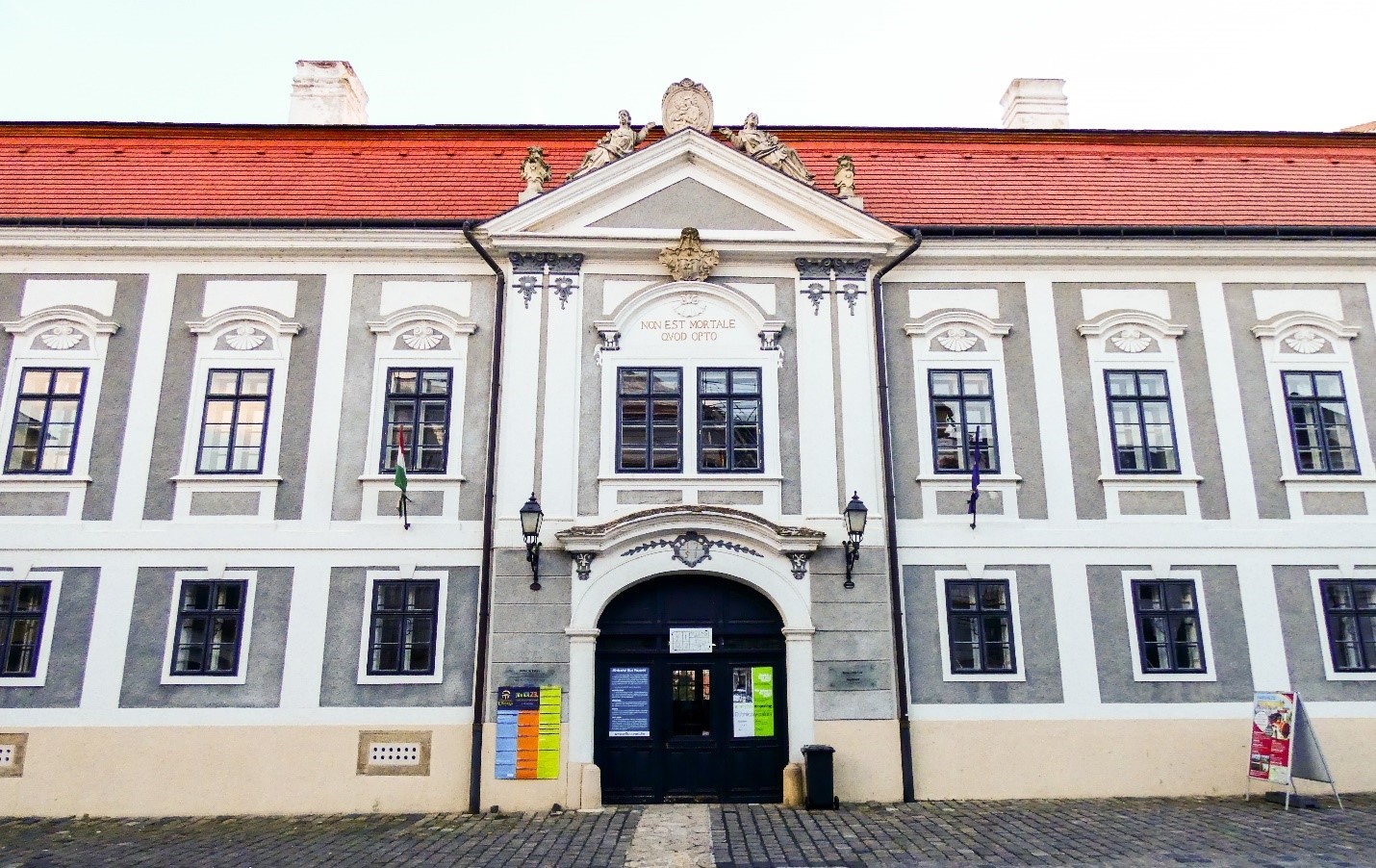 veszprém dubniczay palota építészet látnivalók