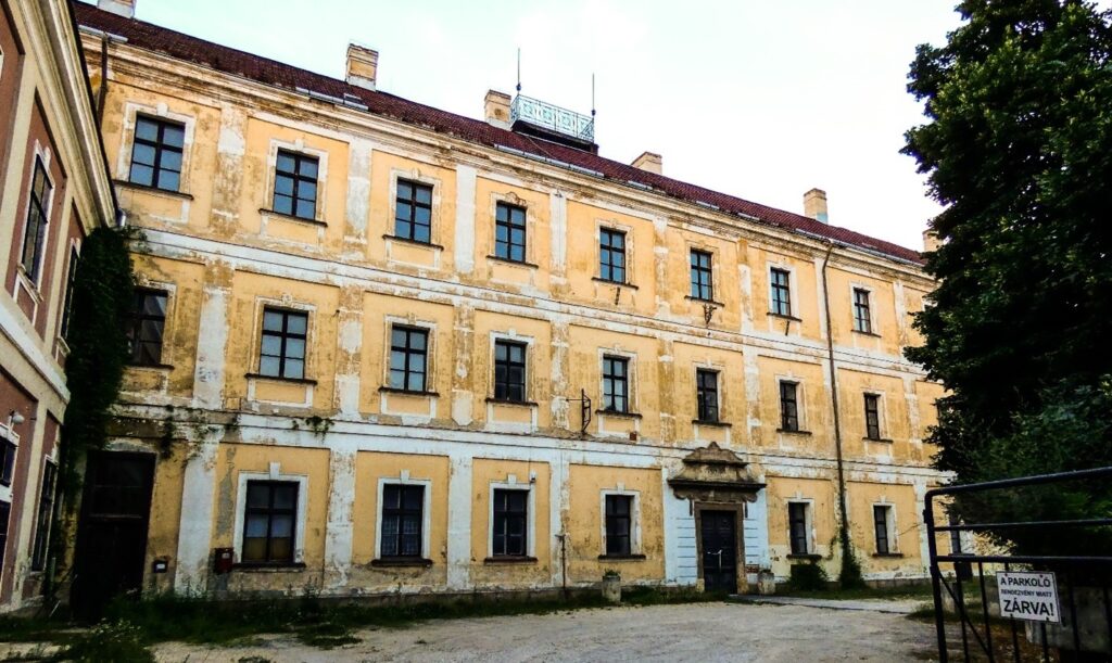 veszprém rendház építészet látnivalók